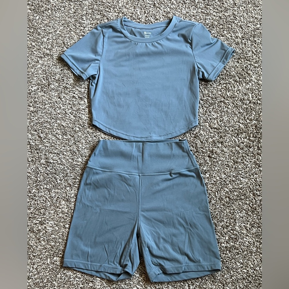 Buffbunny Live short and crop top set M